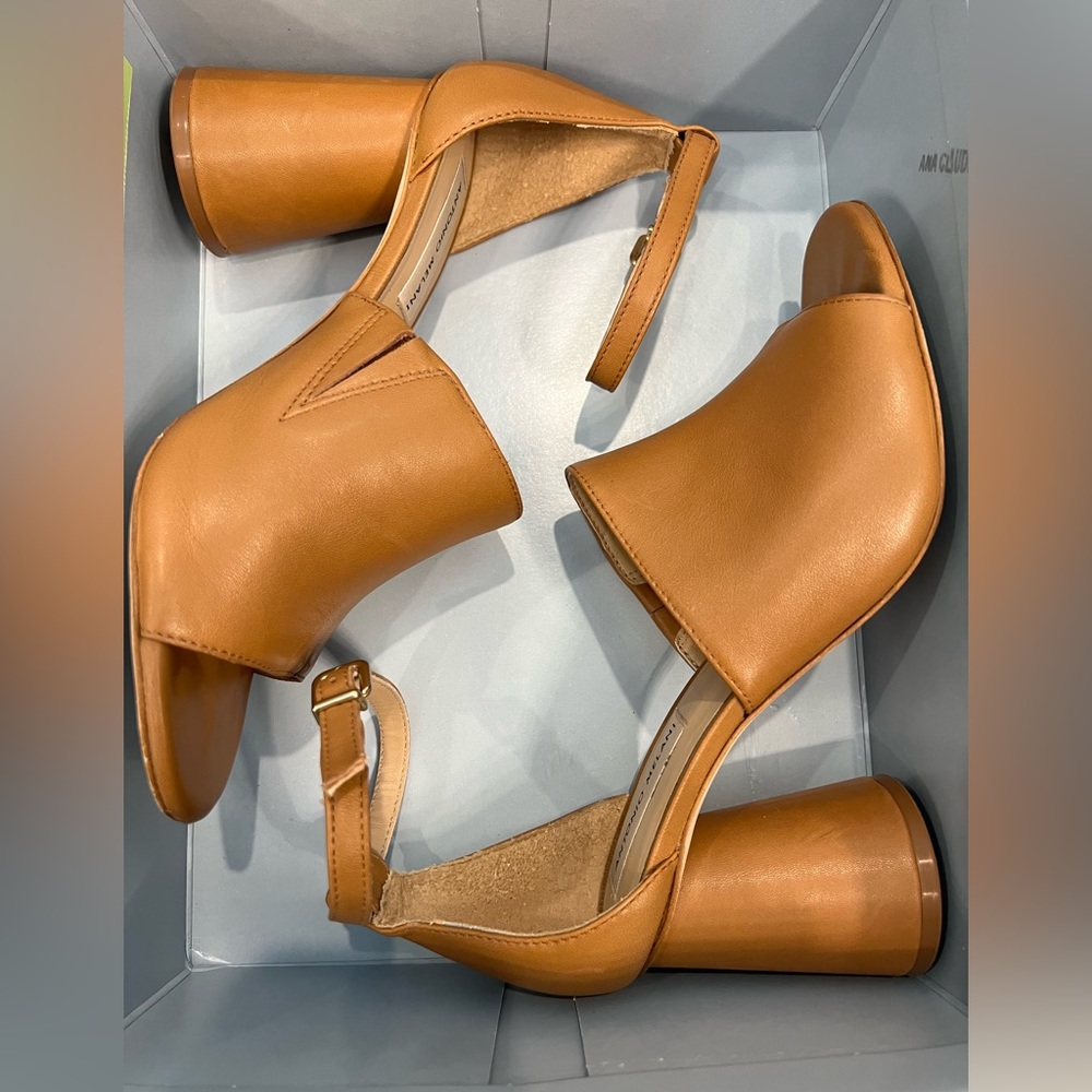 Antonio Melani Bellmore Acacia Tan Leather 8M